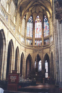 St Vitus Cathedral interior.jpg (18490 bytes)