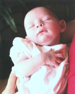 baby hannah.jpg (53710 bytes)