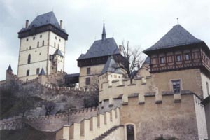 karlstejn castle.jpg (13663 bytes)